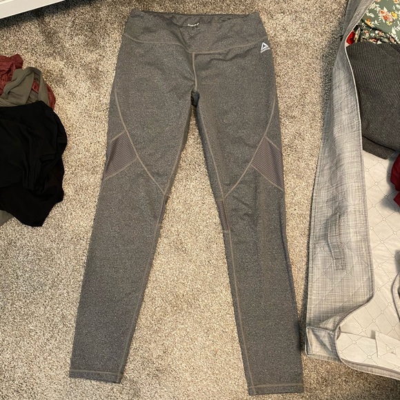 Reebok Pants - Reebok Yoga Legging Pants Mesh Inserts FREE WITH ANY OTHER PURCHASE!